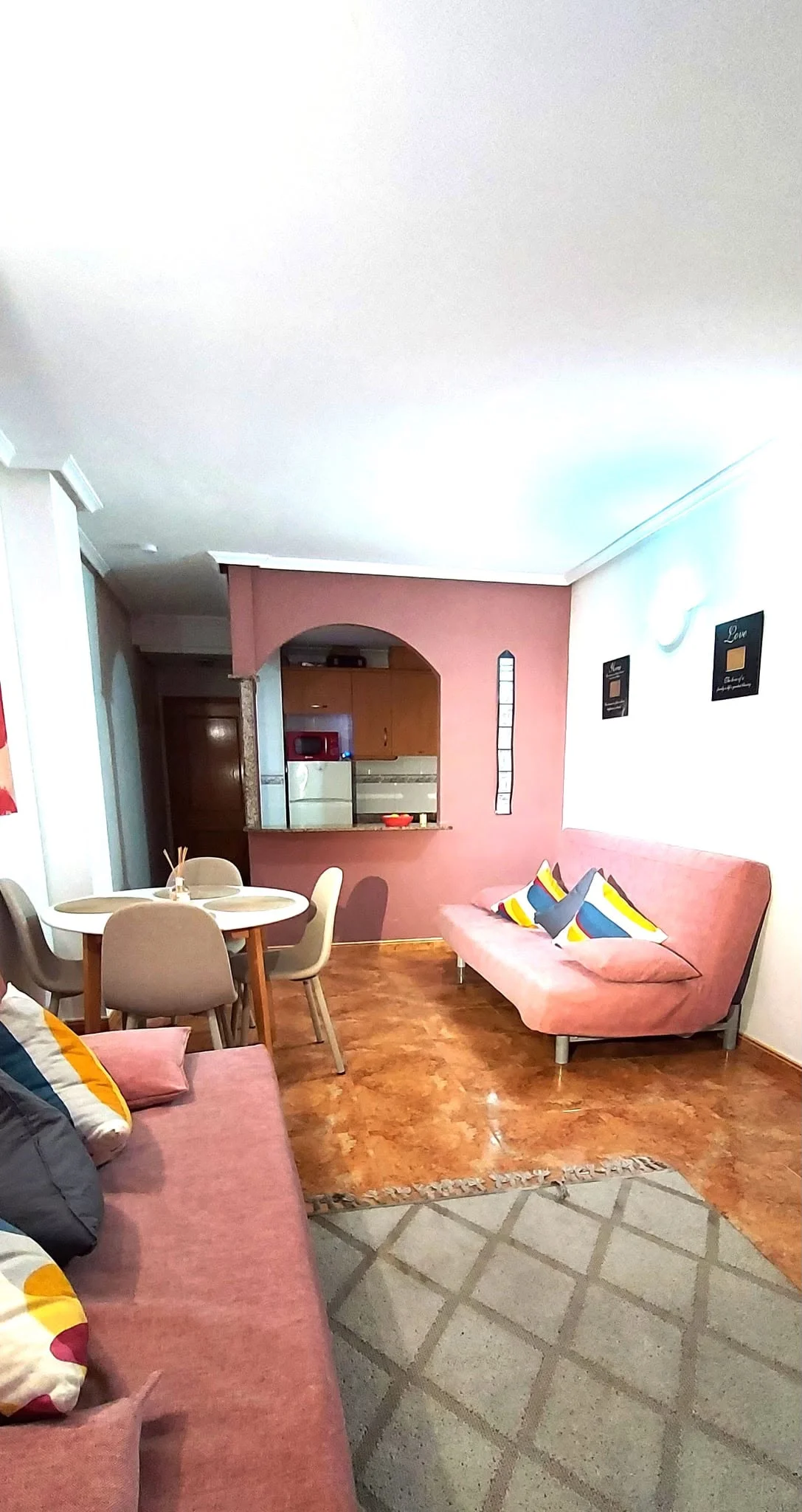 GRAN OPORTUNIDAD DE INVERSIÓN – APARTAMENTO DE 2 DORMITORIOS CON PISCINA COMUNITARIA