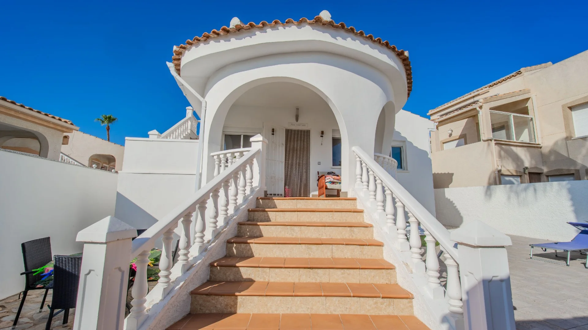 BUNGALOW MODERNO EN CIUDAD QUESADA – 2 DORMITORIOS, JARDÍN PRIVADO Y PISCINA COMUNITARIA