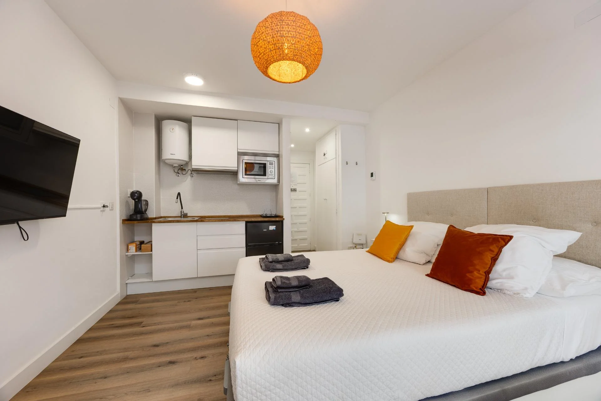 EN VENTA: NEGOCIO TURÍSTICO CONSOLIDADO EN PLAYA DEL CURA, TORREVIEJA – 125.000 €